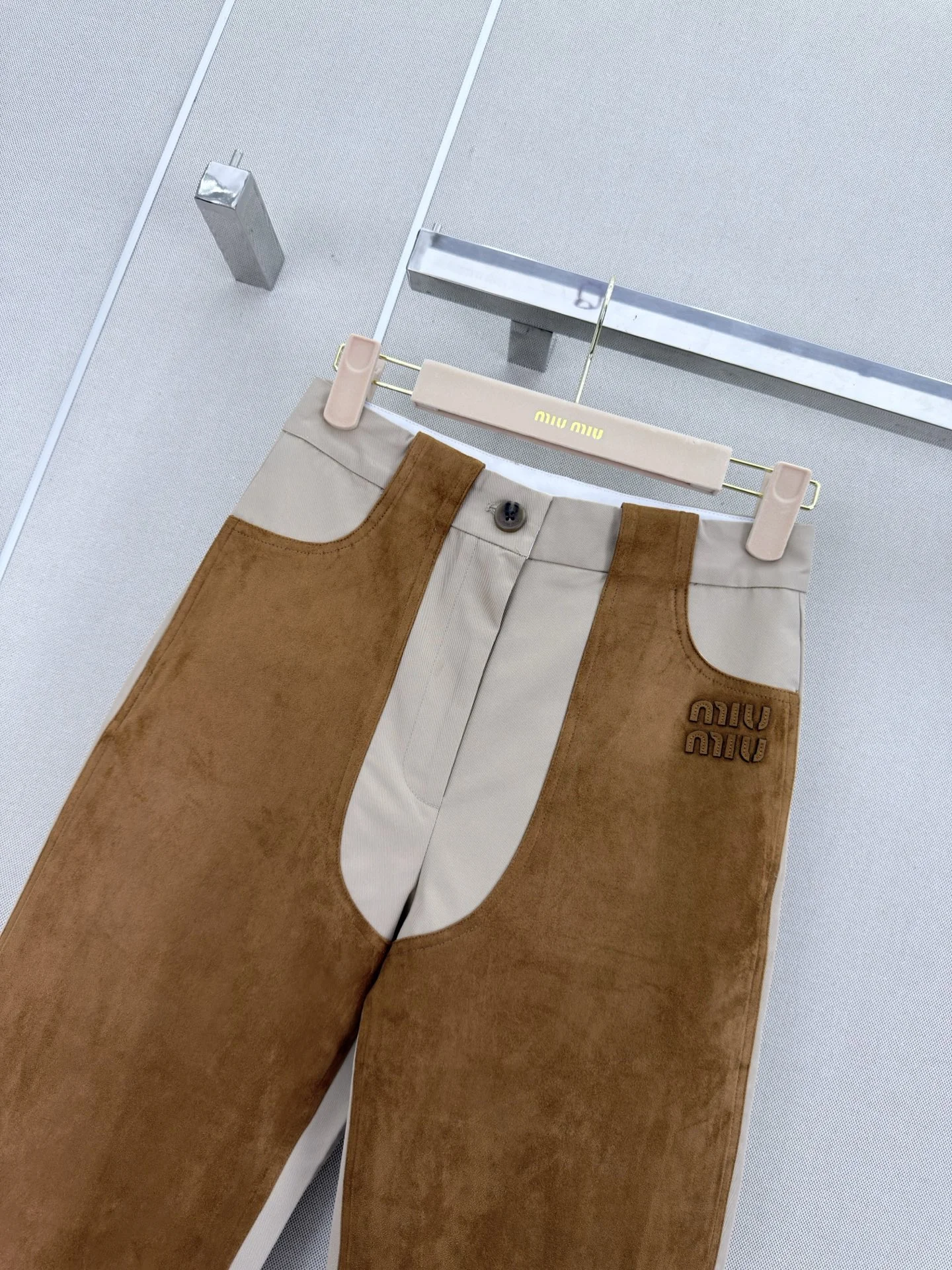 MIU MIU Trousers Deerskin Suede Brown-Beige S-M-L B55202609061983 - Image 2
