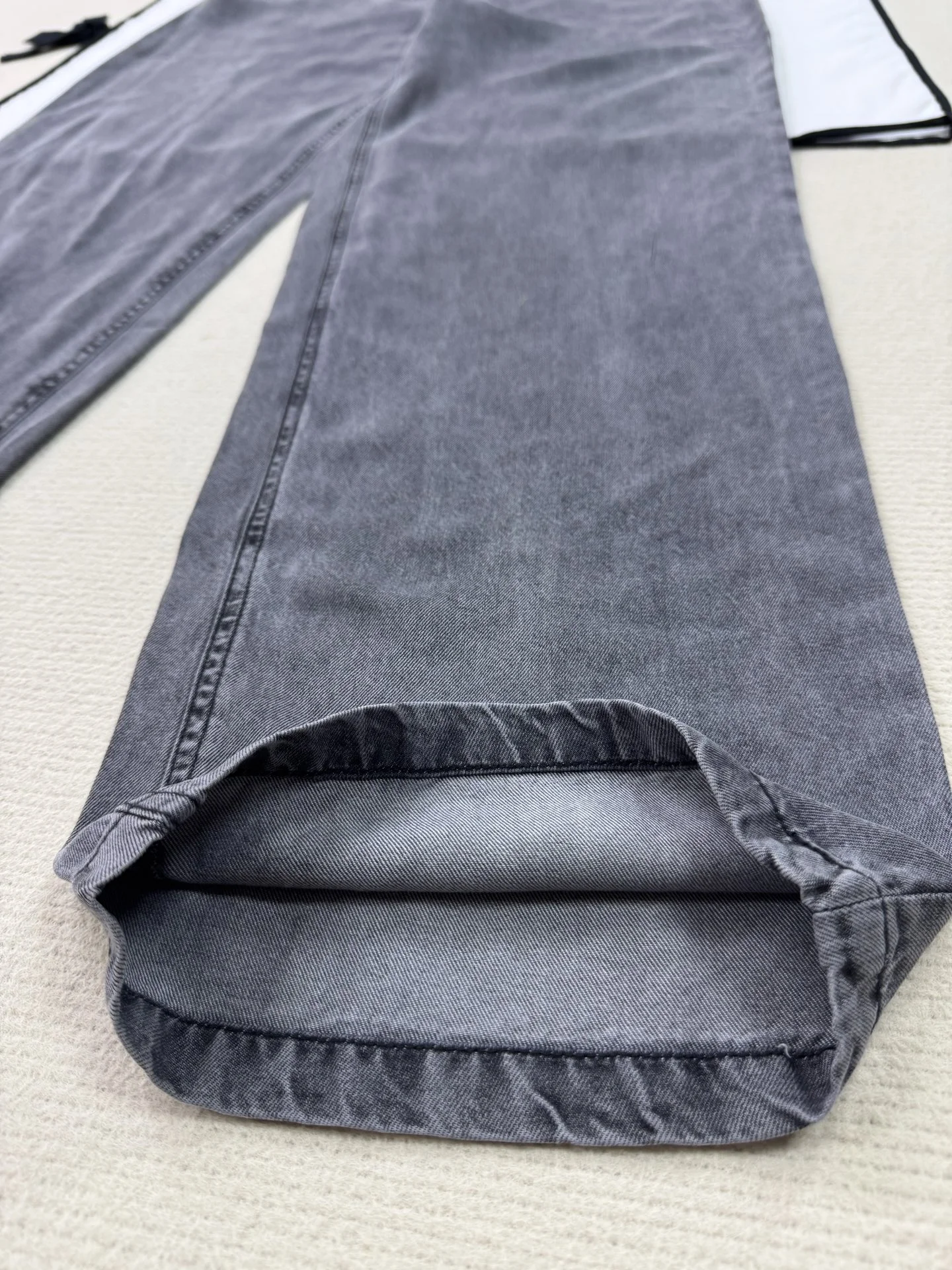 MIU MIU Trousers Grey S-L B75202609061756 - Image 11