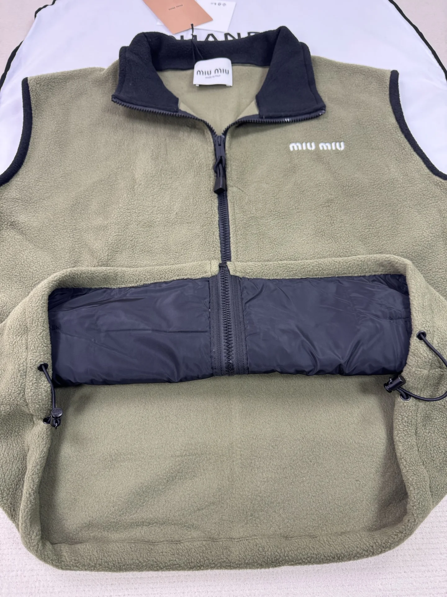 MIU MIU Vests Green-Black S-L B85202609063140 - Image 11