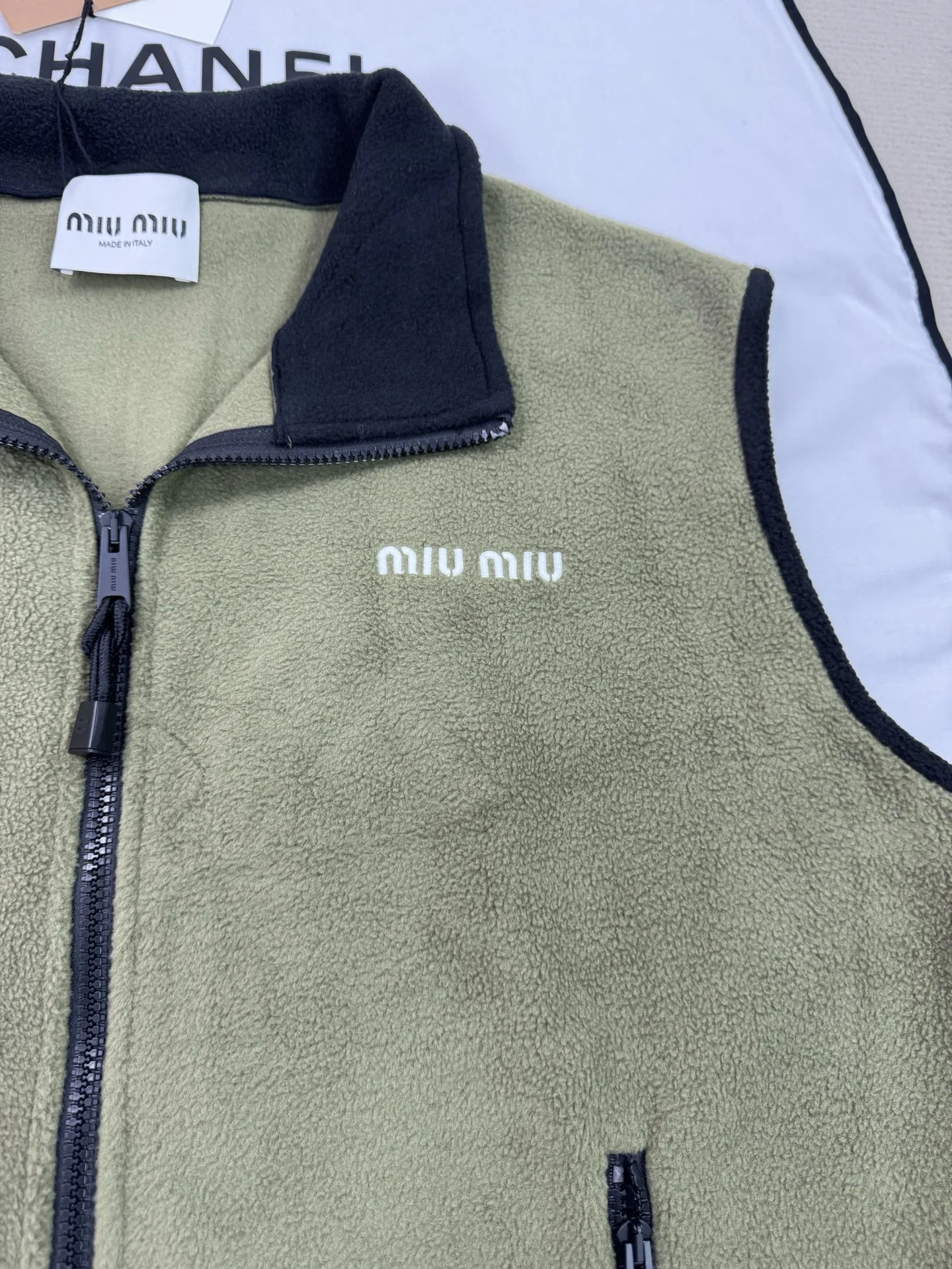 MIU MIU Vests Green-Black S-L B85202609063140 - Image 6
