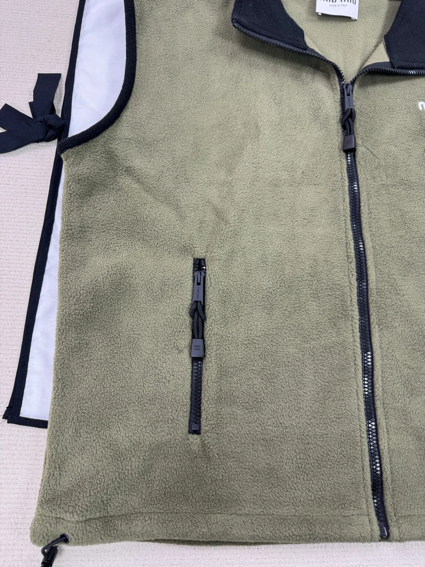 MIU MIU Vests Green-Black S-L B85202609063140 - Image 8