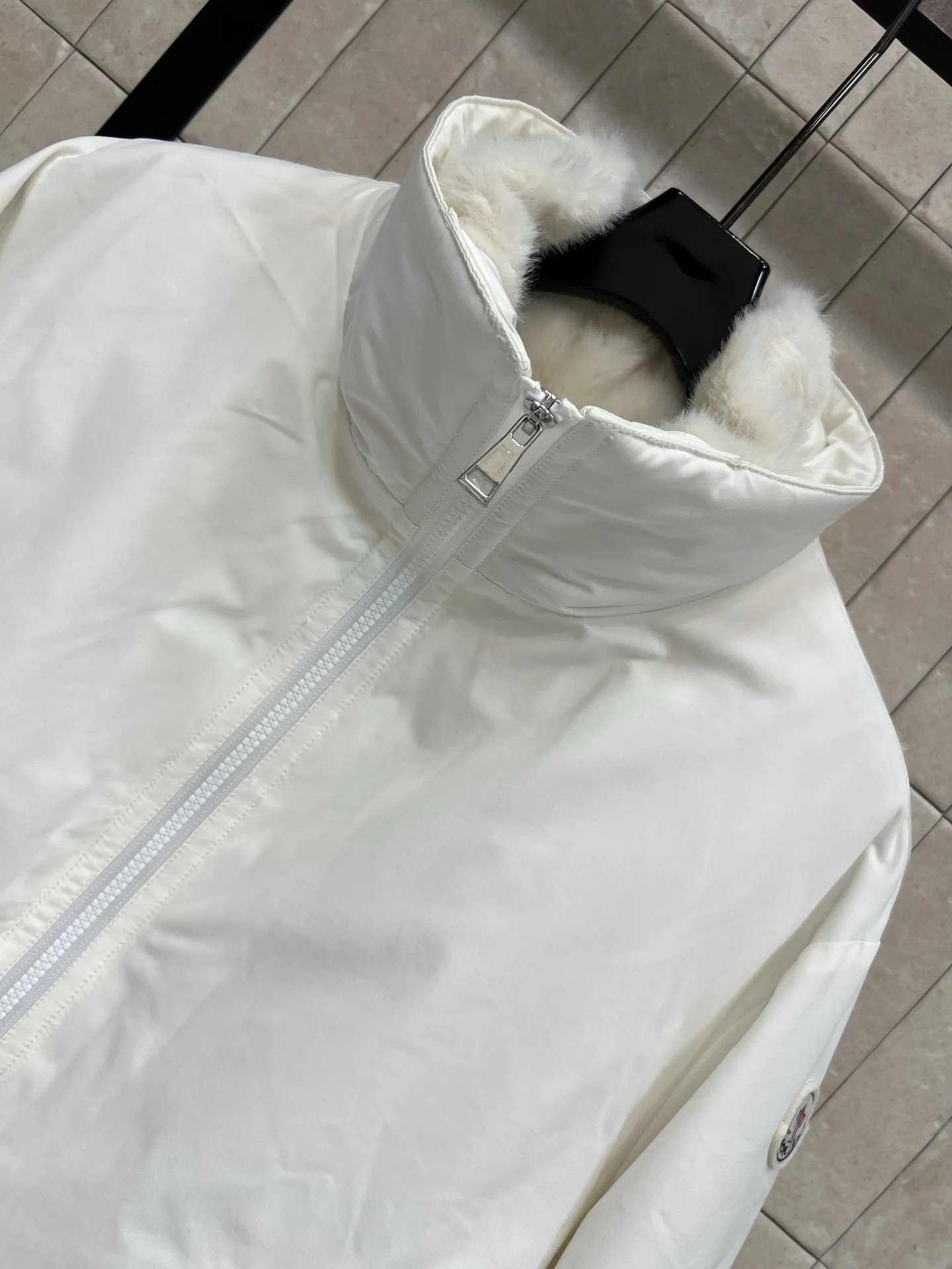 MONCLER Jackets Down White S-M-L E60202609062488 - Image 3