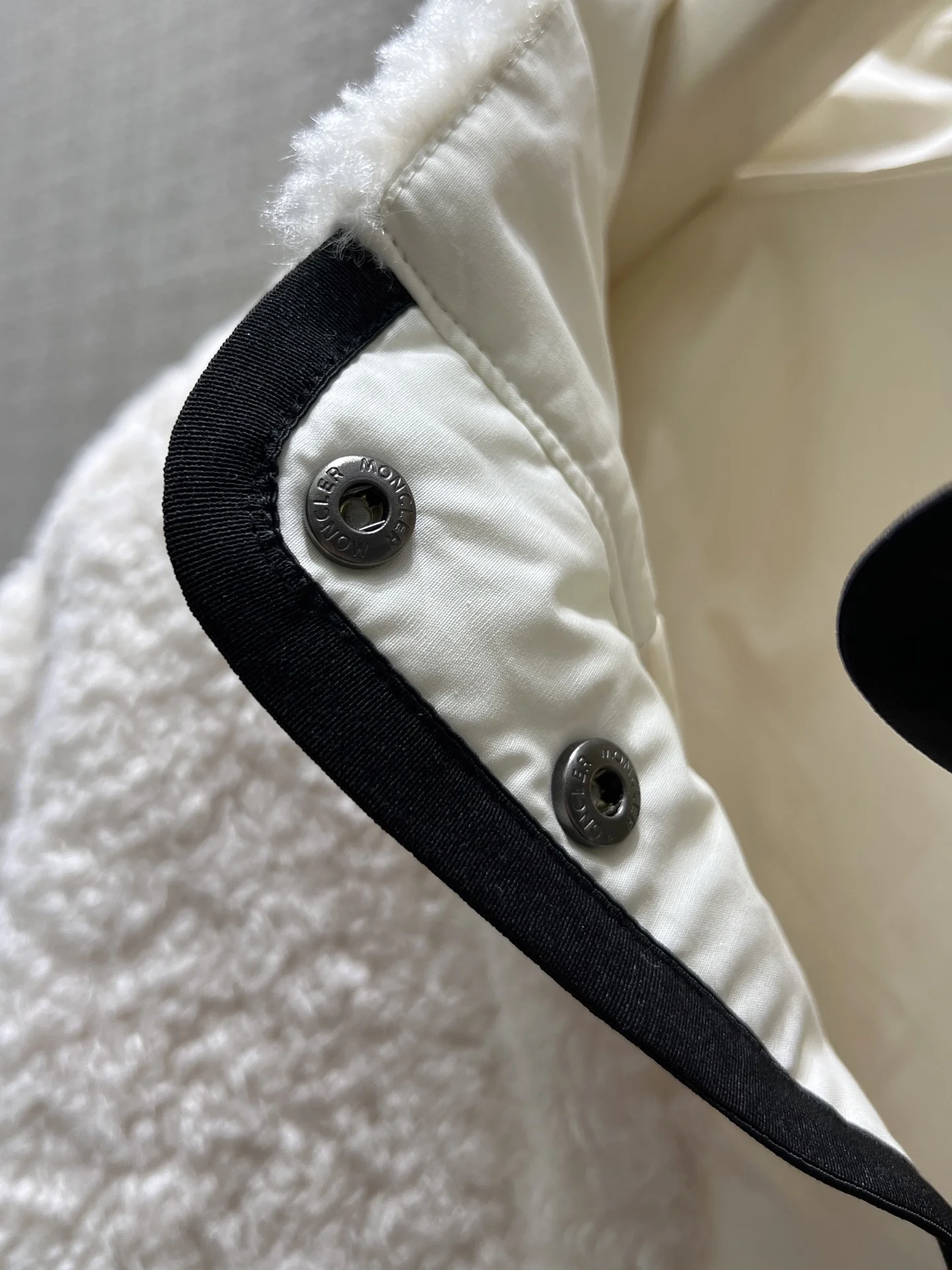 MONCLER Jackets Faux Fur White-Black S_M_L C35202609061828 - Image 5