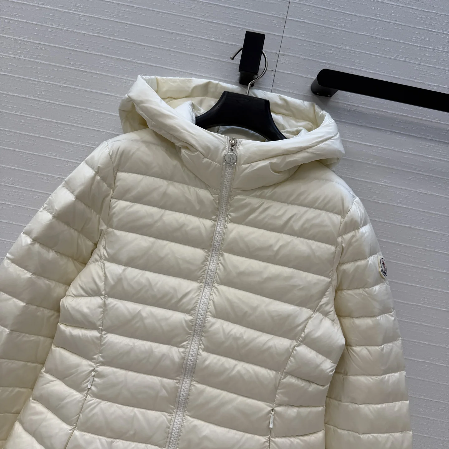 MONCLER Jackets Memory Silk Duck Down Cream 1-4 D70202609061303 - Image 2
