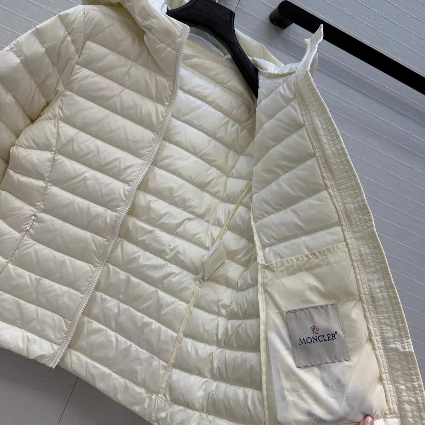 MONCLER Jackets Memory Silk Duck Down Cream 1-4 D70202609061303 - Image 6