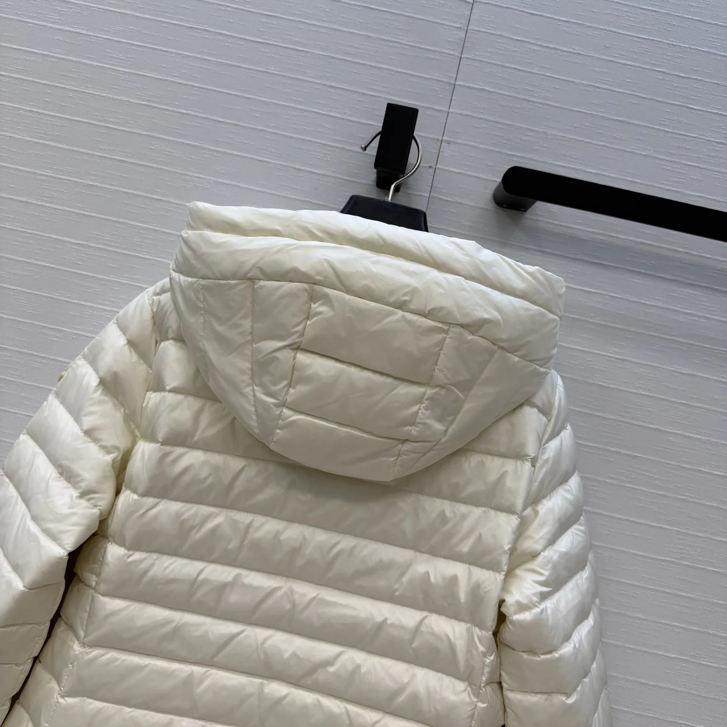 MONCLER Jackets Memory Silk Duck Down Cream 1-4 D70202609061303 - Image 9