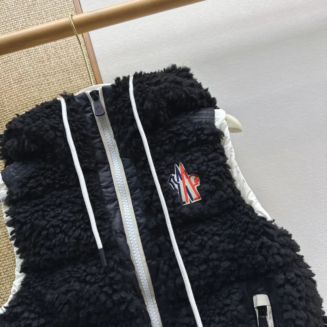 MONCLER Jackets Teddy Fleece Down Black-White 1-3 D70202609061424 - Image 3
