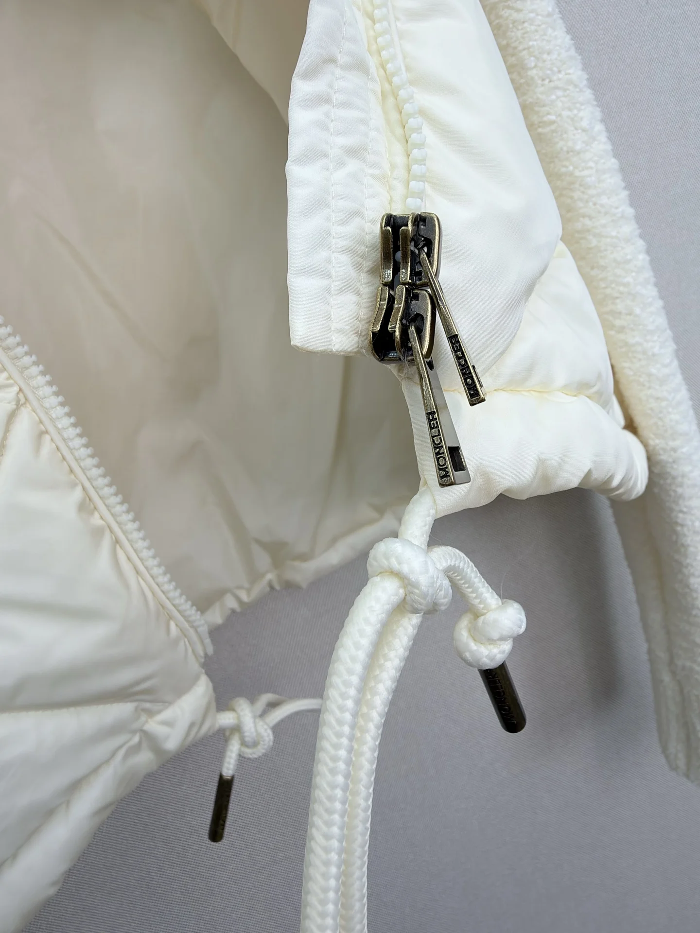 MONCLER Jackets White S-L D35202609061115 - Image 9