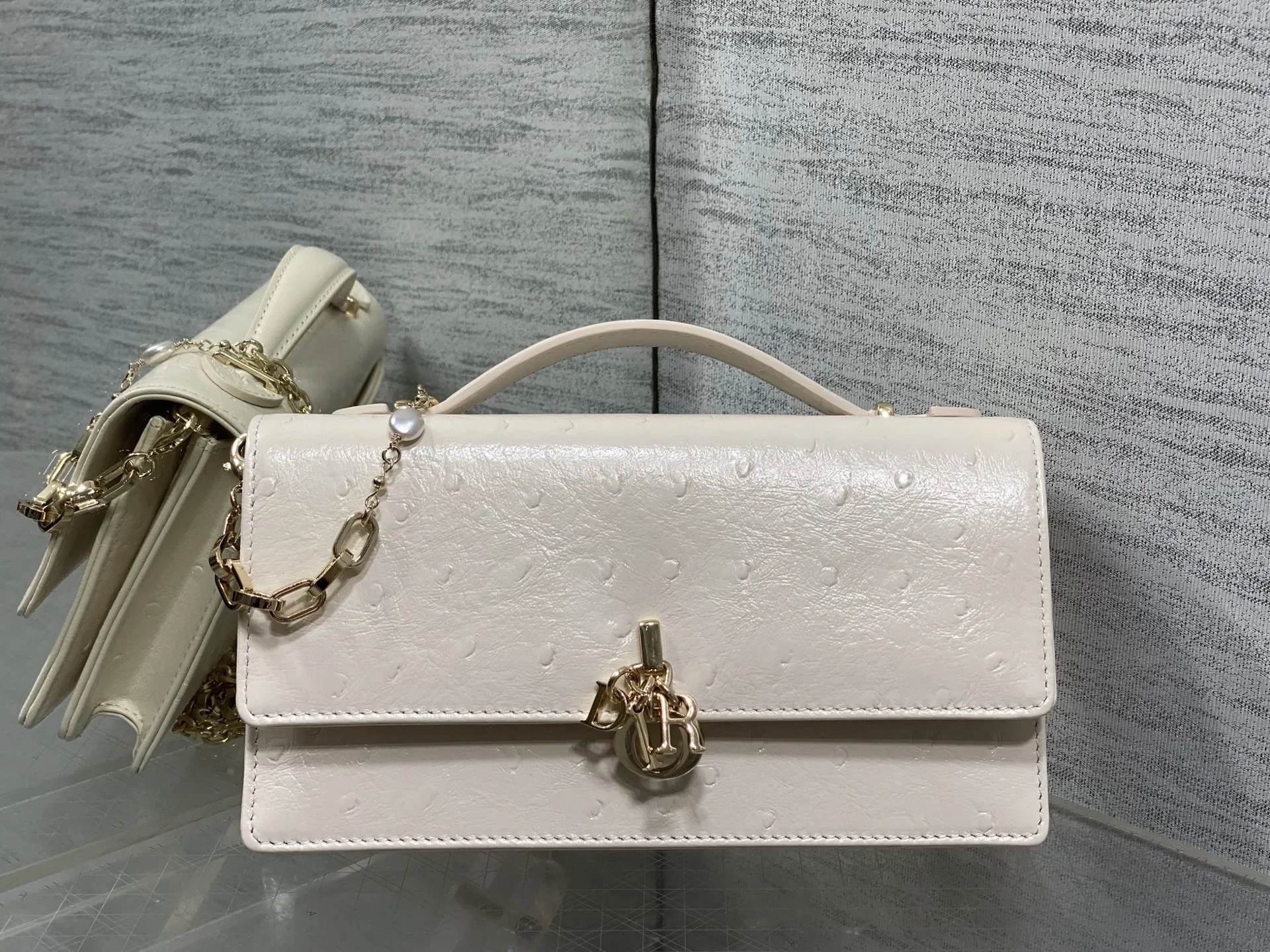 DIOR Clutches Bags Calf Leather Cream-Gold 21X11X5CM F50202609090399 - Image 2