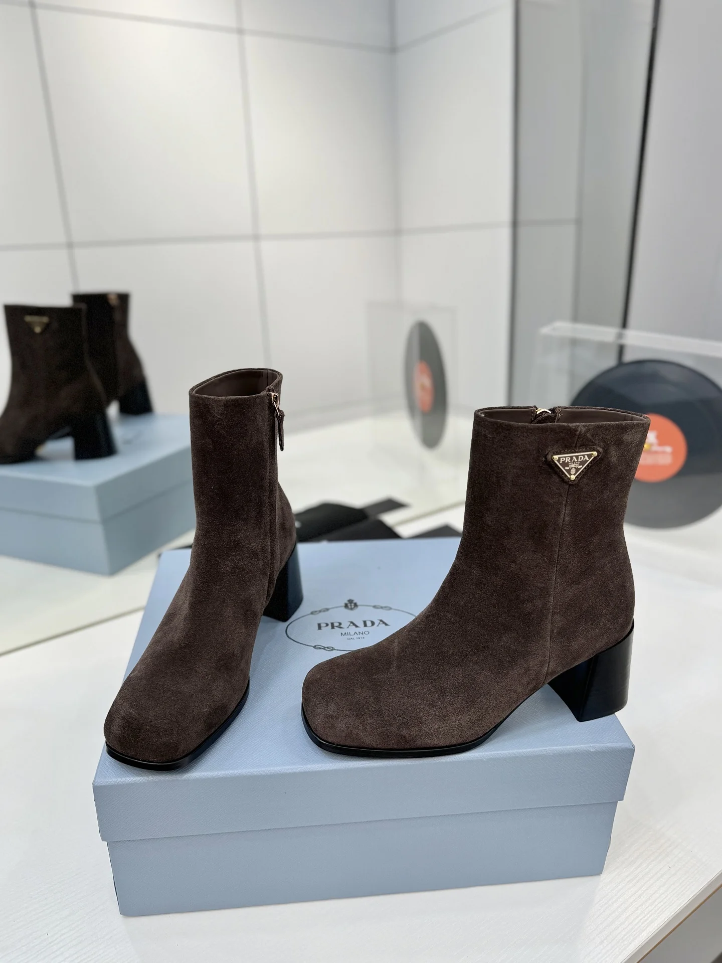 PRADA Booties Cow Leather Brown-Black EU35-41 C60202609110636 - Image 7