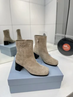 PRADA Booties Leather Beige-Black EU35-41 C60202609110635