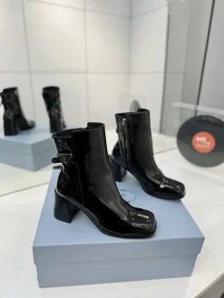 PRADA Booties Leather Black-Silver EU35-41 C60202609110633