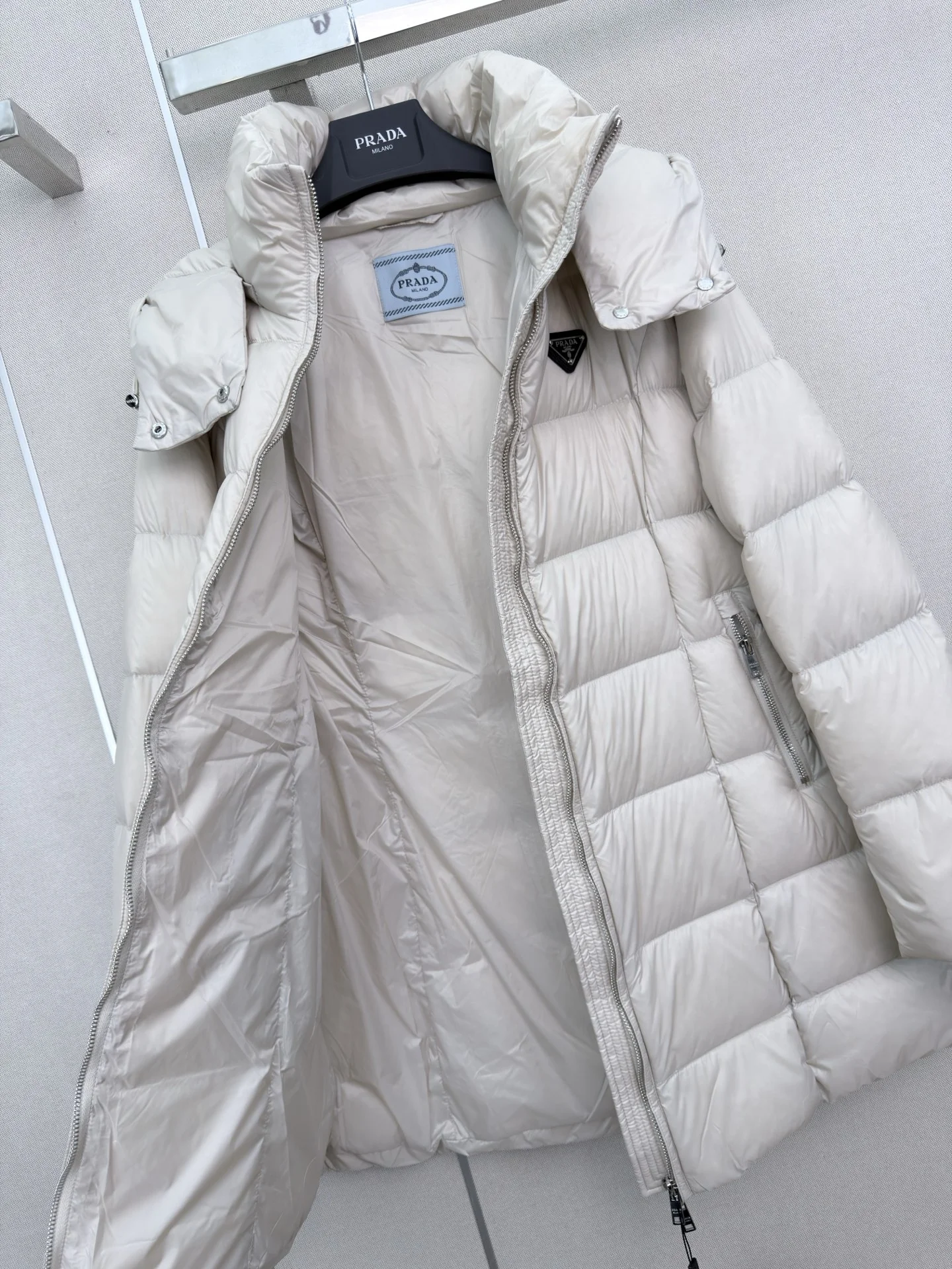 PRADA Coats White-Black S-L F40202609061073 - Image 4