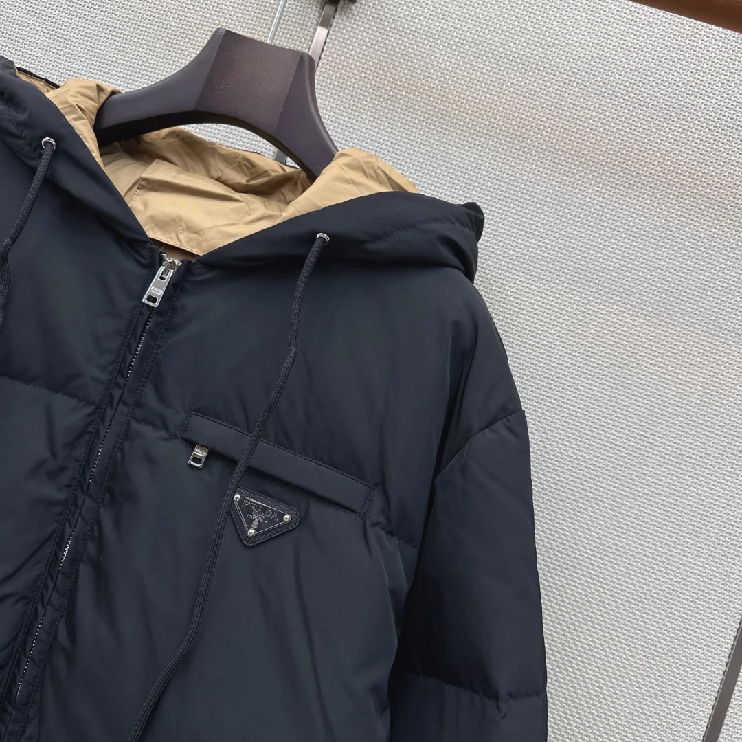 PRADA Jackets White Duck Down White-Black 36-40 E00202609062180 - Image 4