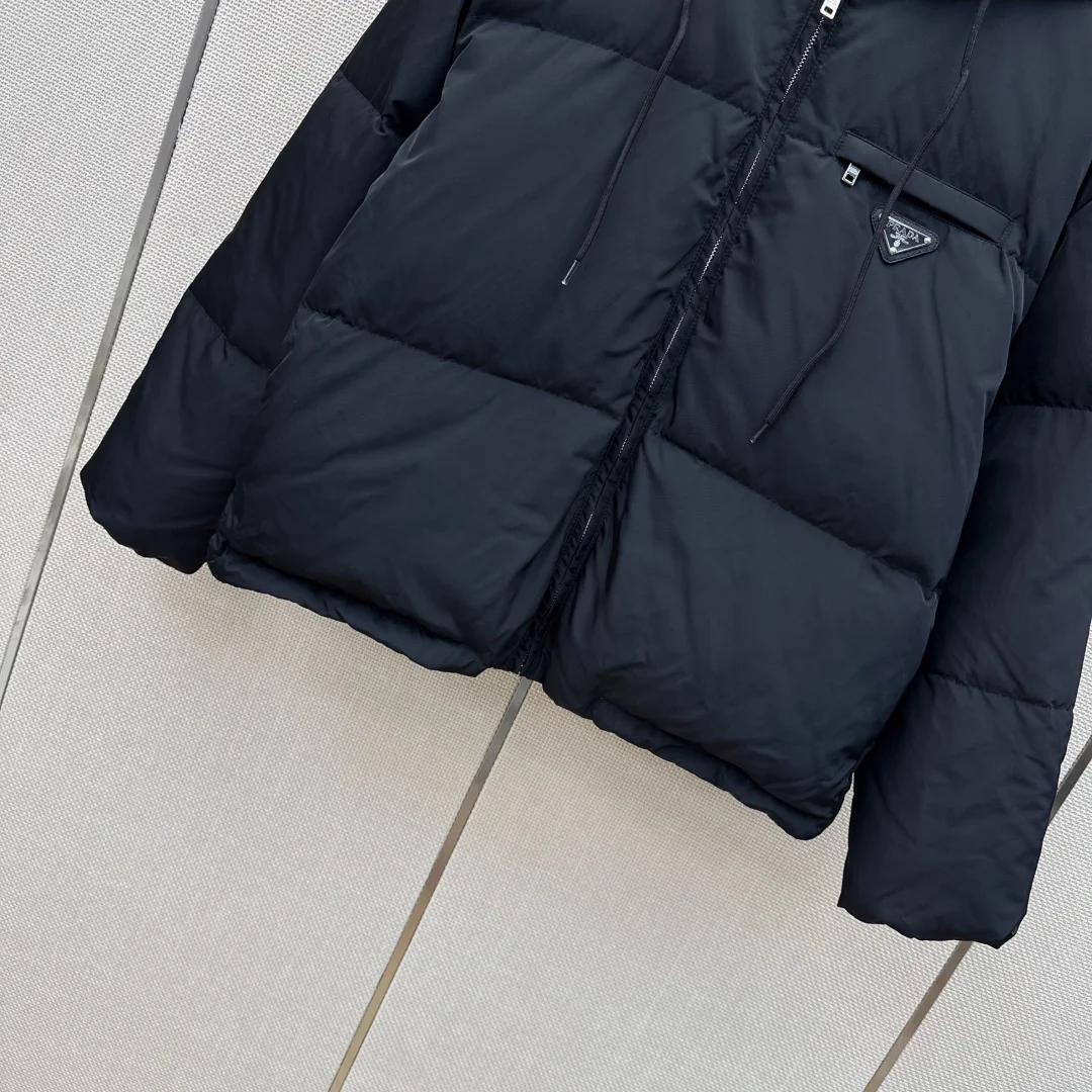 PRADA Jackets White Duck Down White-Black 36-40 E00202609062180 - Image 5