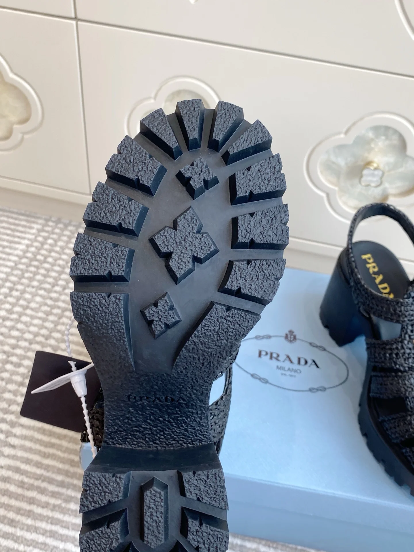 PRADA Sandals Raffia Black-Gold EU35-40 C40202609110550 - Image 11