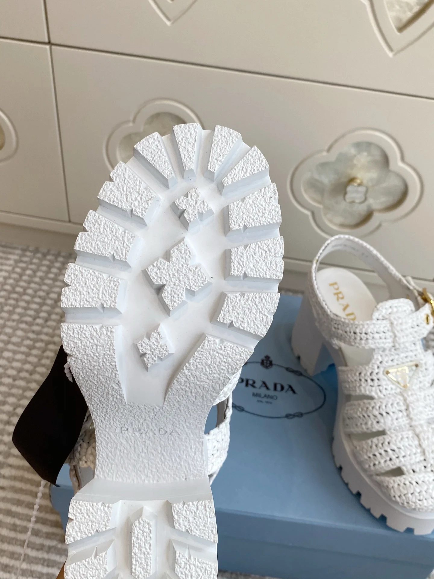 PRADA Sandals Raffia White-Gold EU35-40 C40202609110551 - Image 11