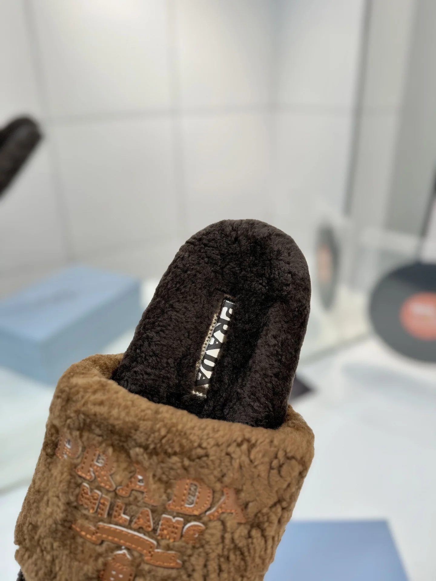 PRADA Slides Australian Wool Brown-Tan EU35-41 B50202609110623 - Image 6