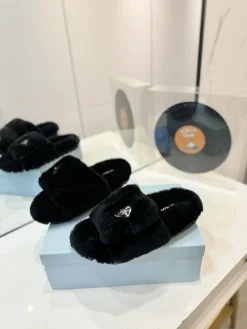 Alternative view of PRADA Slides Sheepskin Black EU35-42 B50202609110625