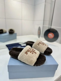 PRADA Slides Wool Brown-Cream EU35-41 B50202609110621