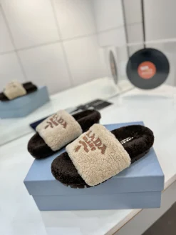 Alternative view of PRADA Slides Wool Brown-Cream EU35-41 B50202609110621