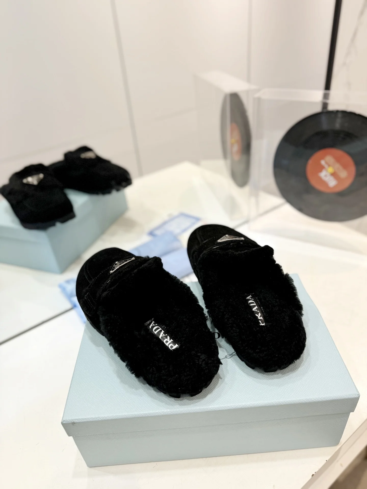 PRADA Slippers Black-Silver B60202609110656 - Image 9