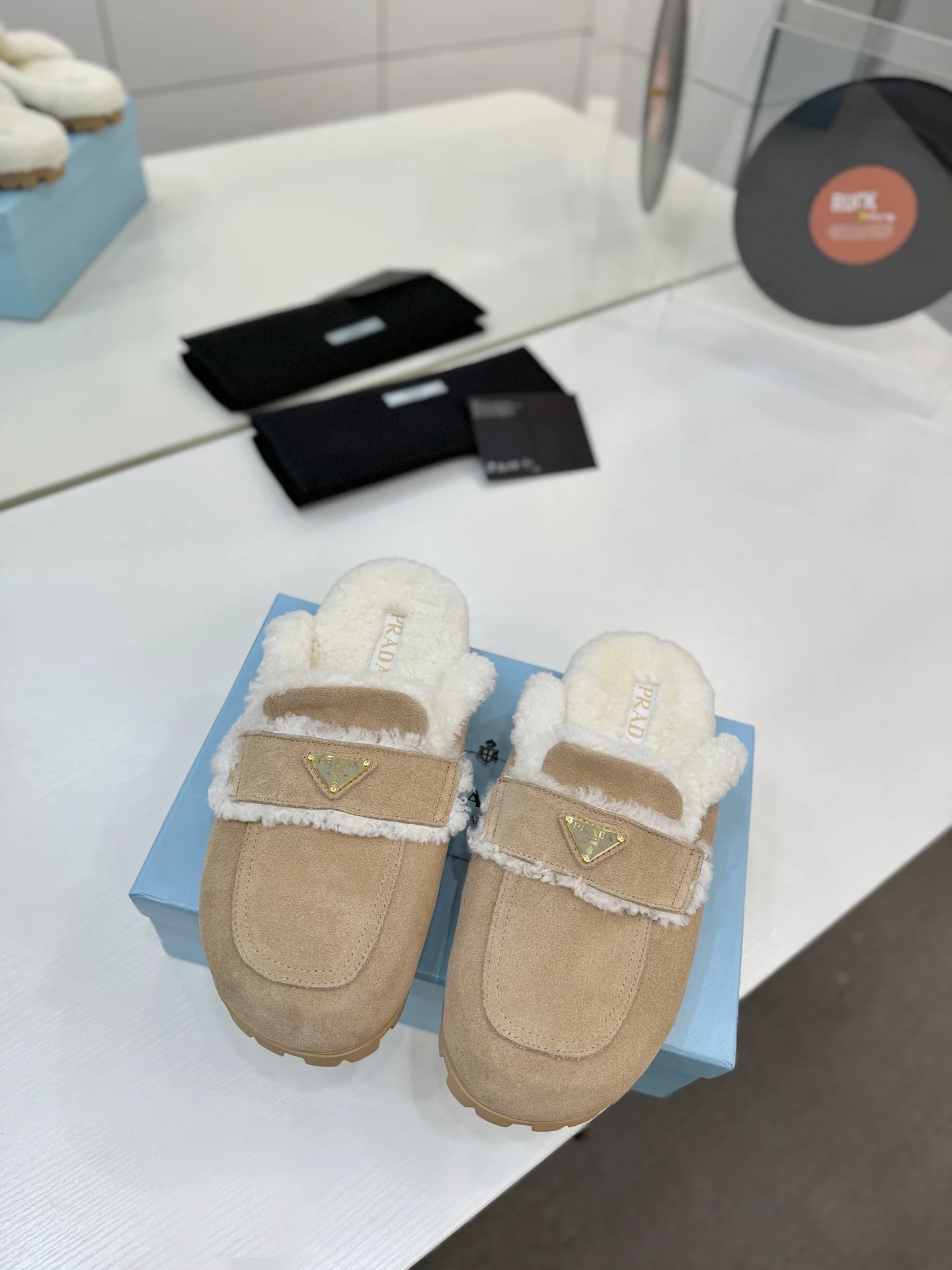 PRADA Slippers Suede Wool Beige-White EU35-42 B60202609110654 - Image 3