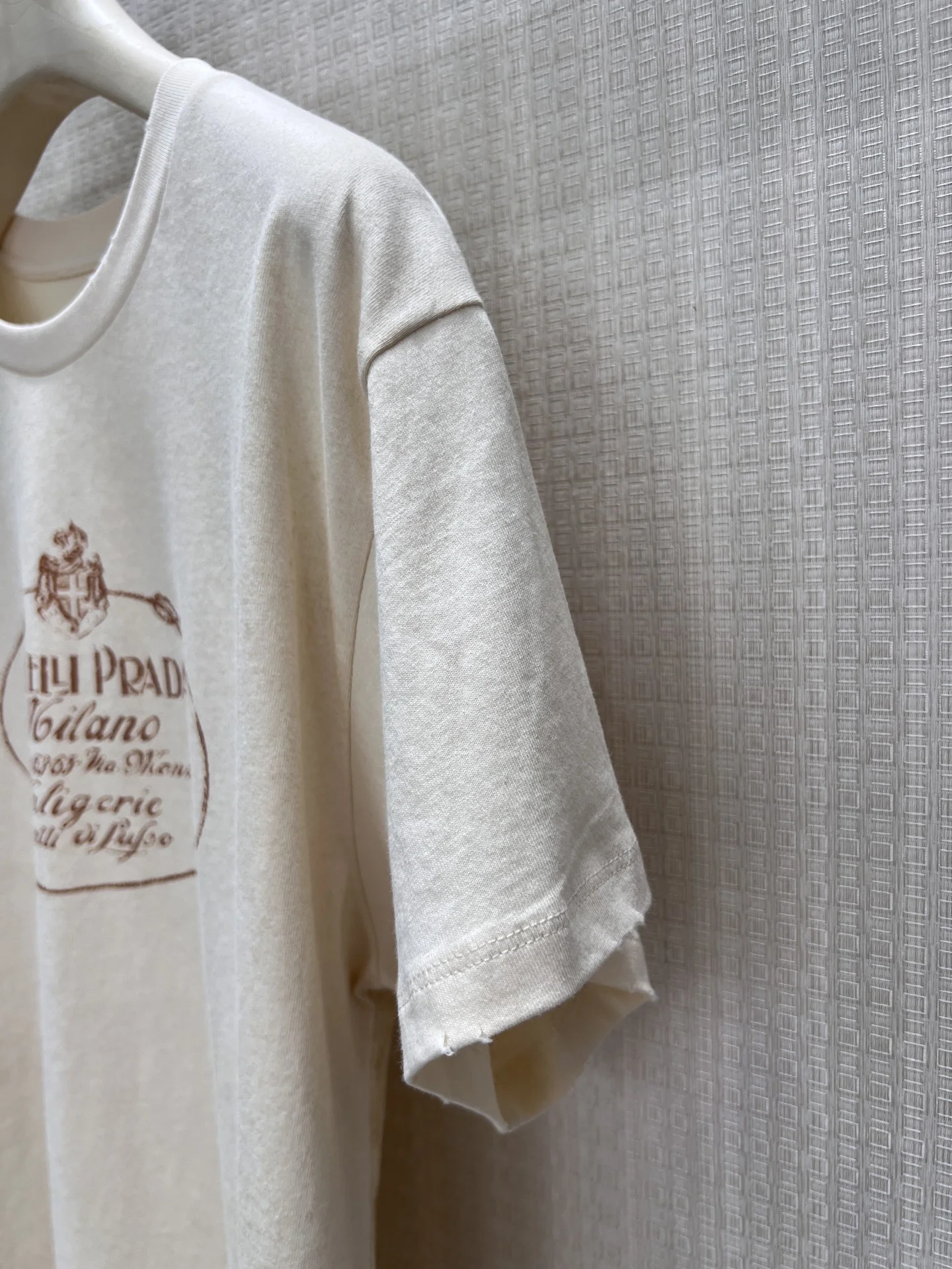 PRADA T-shirts Cotton Cream-Brown S-L A85202609061833 - Image 6
