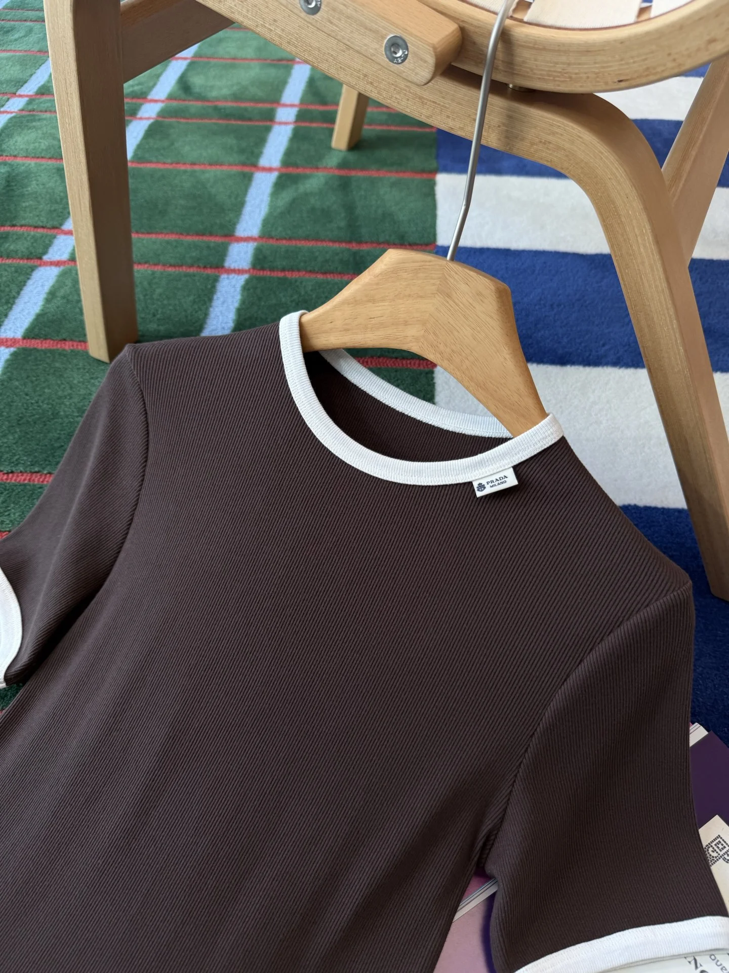 PRADA T-shirts Ribbed Knit Brown-White S-L A85202609061763 - Image 5