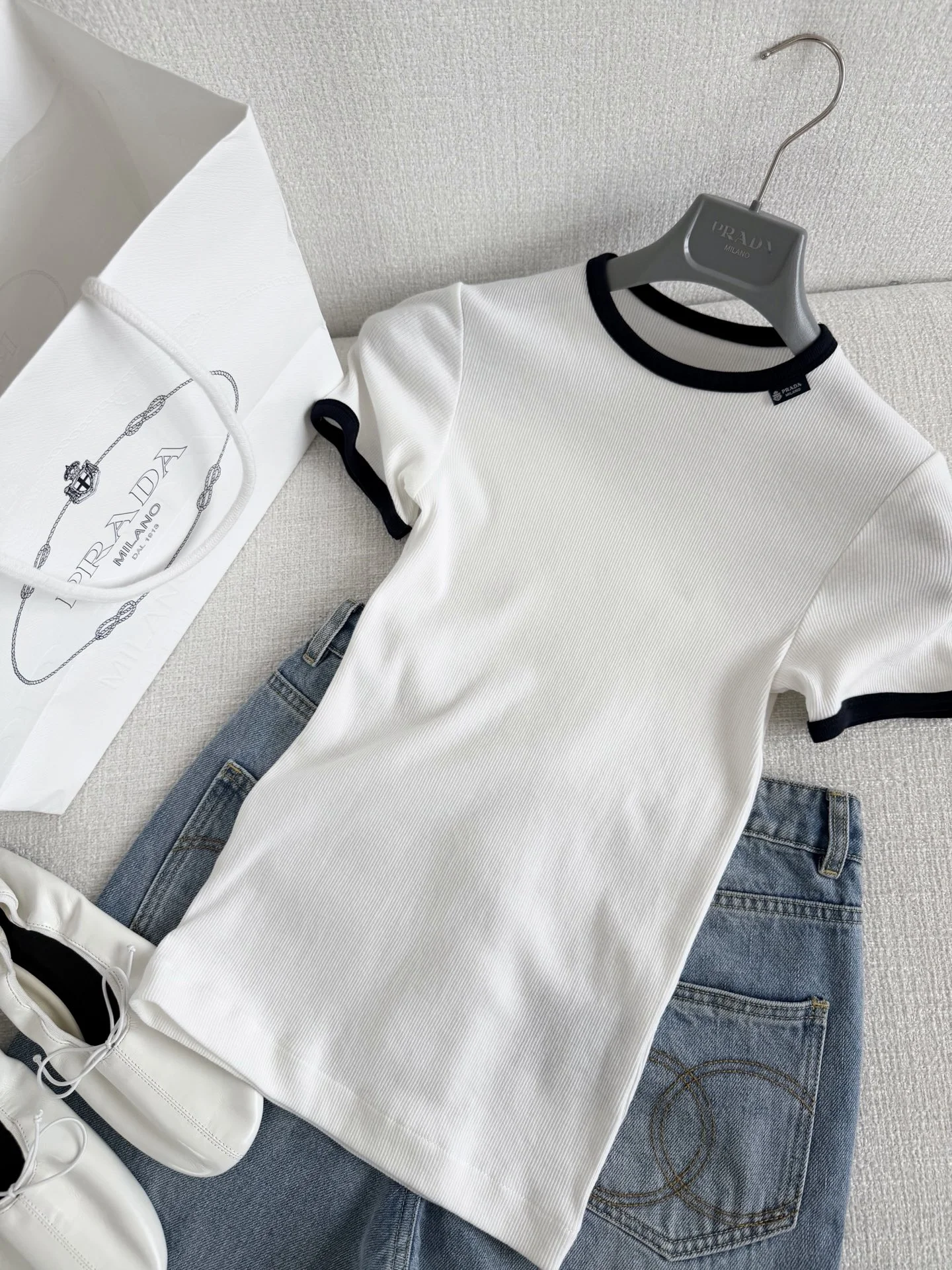 PRADA T-shirts White-Black S-L A85202609063129