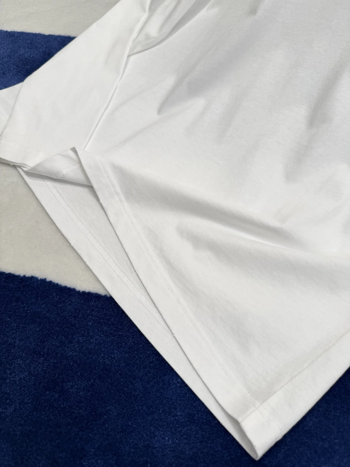 PRADA T-shirts White S-L B05202609061405 - Image 5