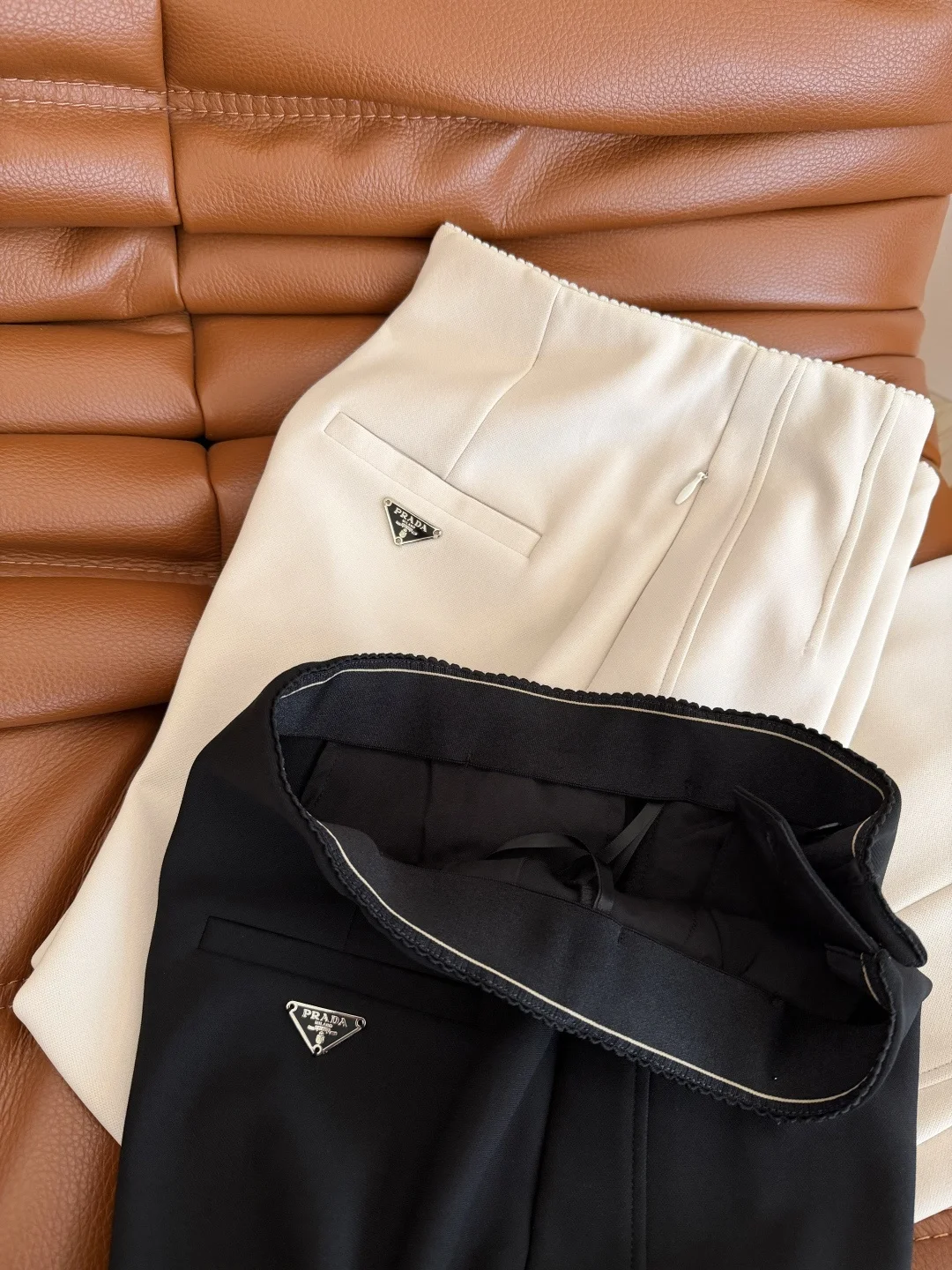 PRADA Trousers Black-Cream S-L B35202609063536 - Image 4