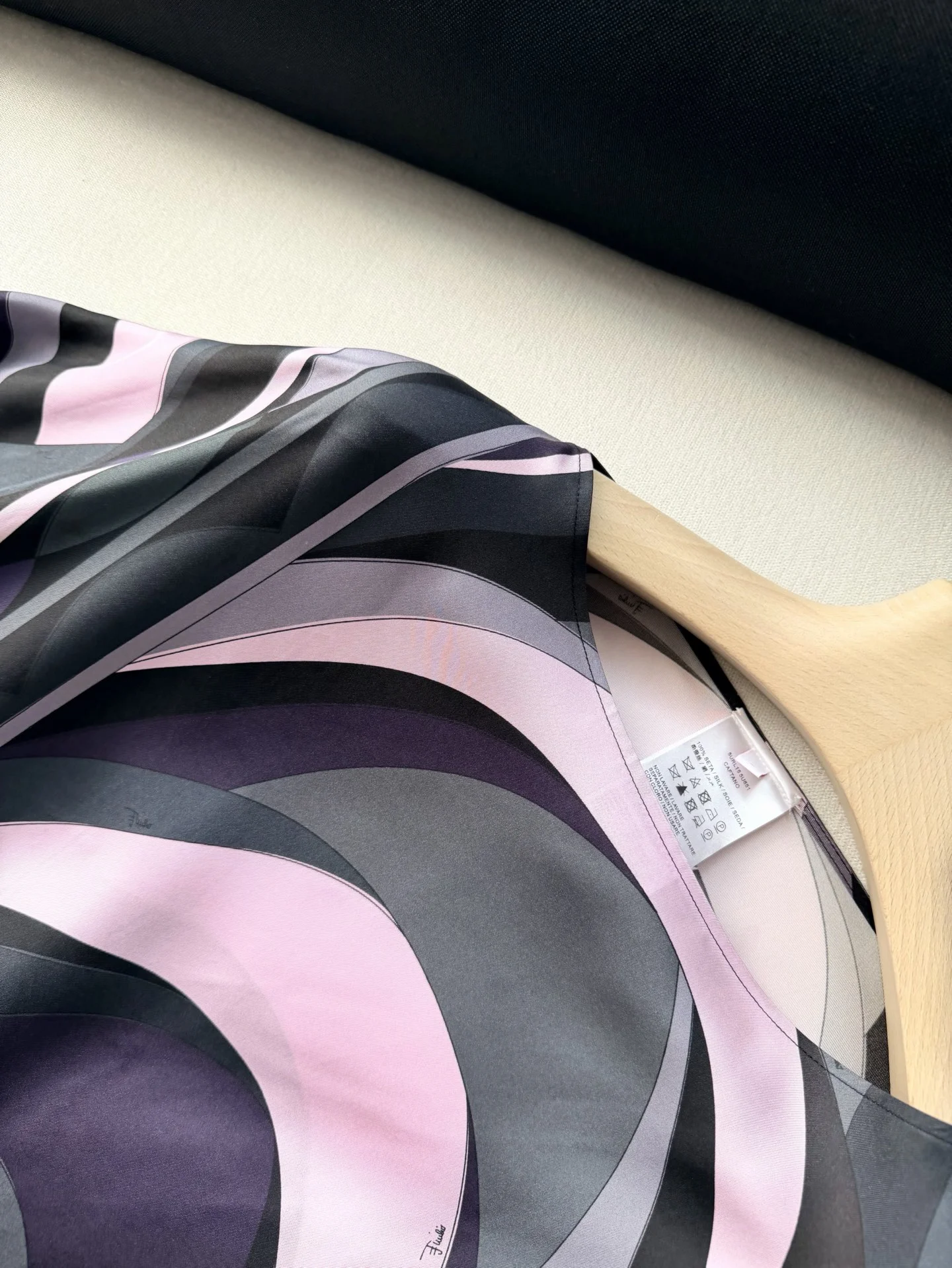 PUCCI Dresses Silk Black-Pink-Gray One Size H85202609060918 - Image 3