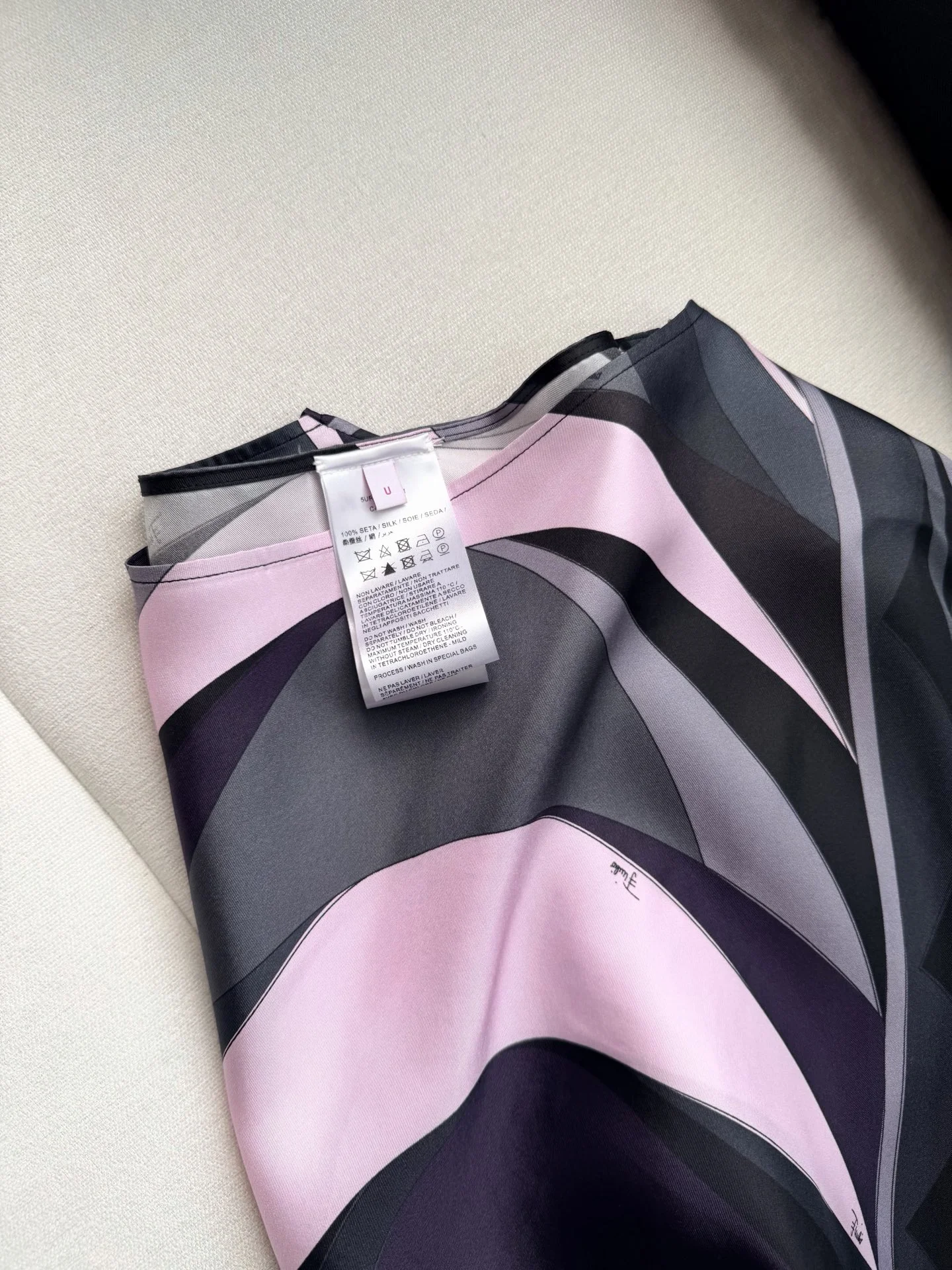 PUCCI Dresses Silk Black-Pink-Gray One Size H85202609060918 - Image 4