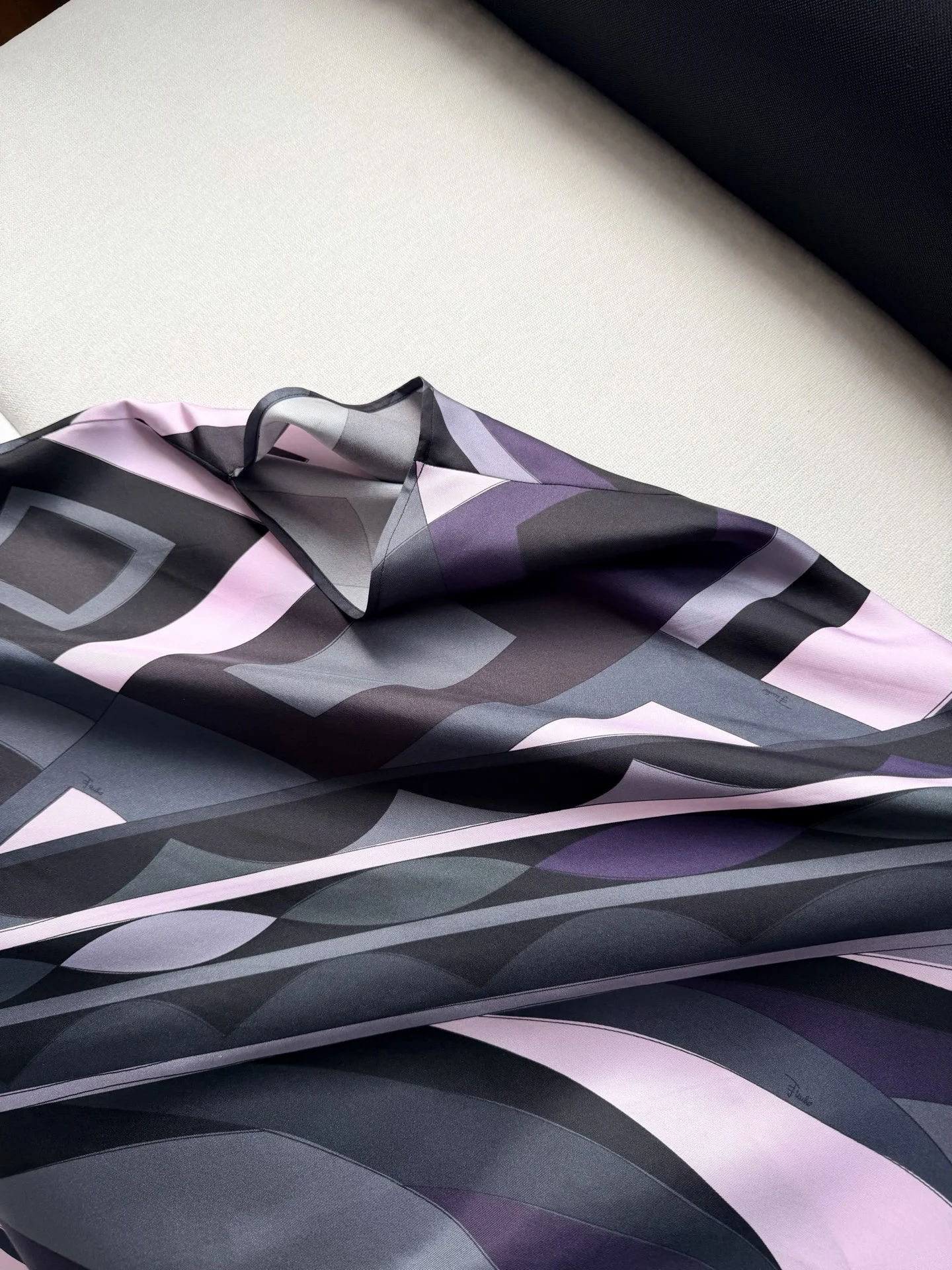 PUCCI Dresses Silk Black-Pink-Gray One Size H85202609060918 - Image 5