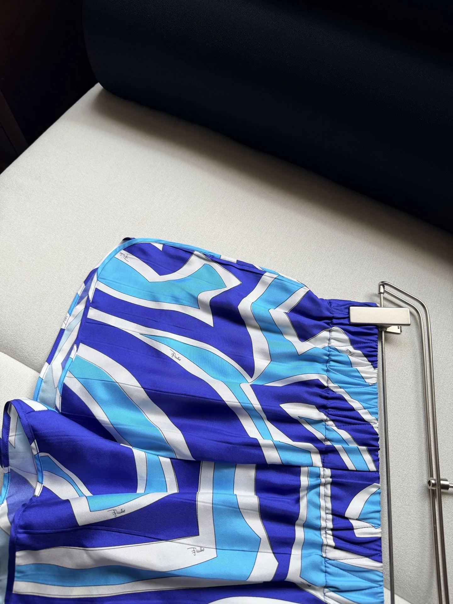 PUCCI Shorts Silk Twill Blue-White 36-42 C25202609062415 - Image 6