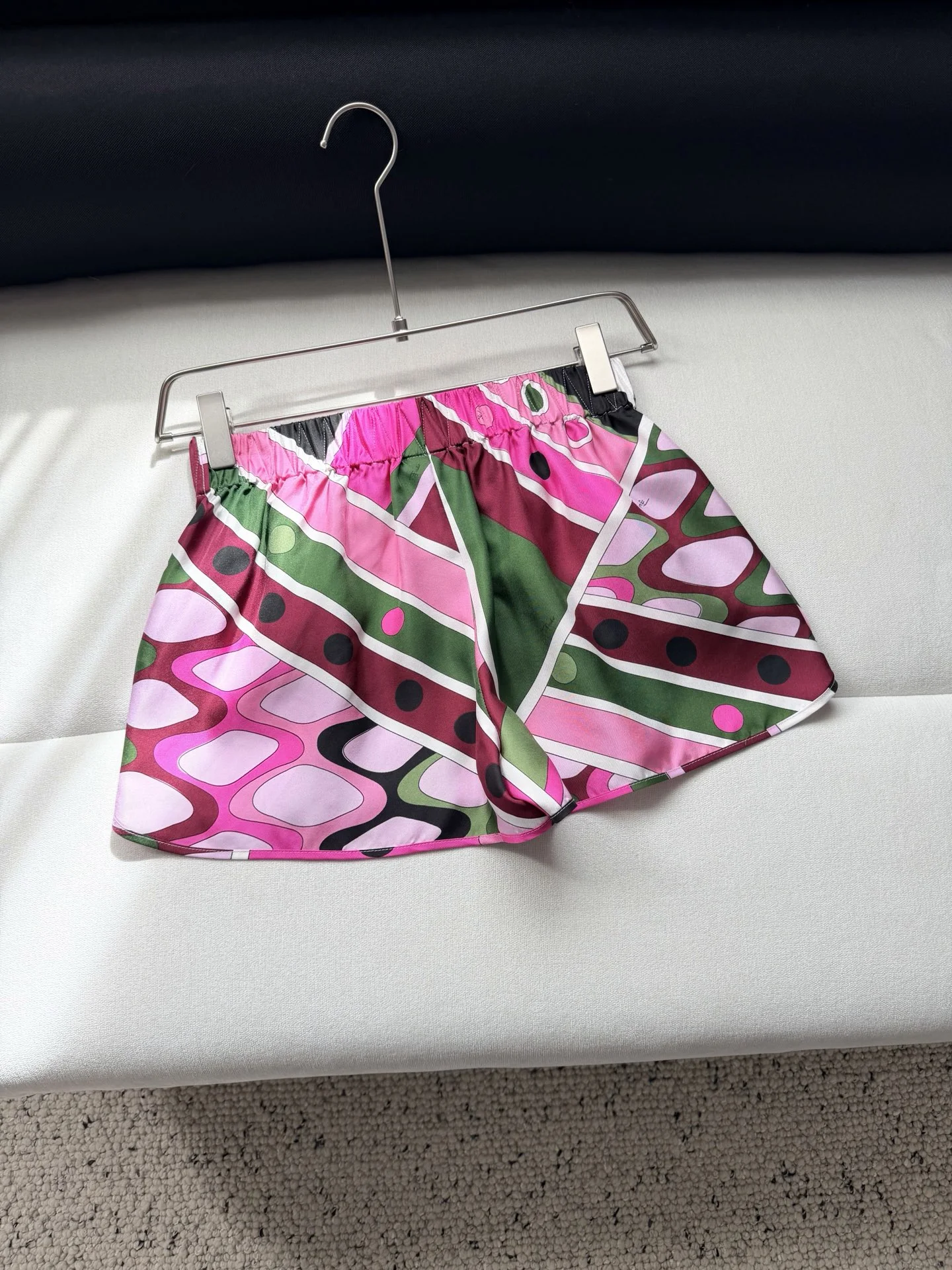 PUCCI Shorts Silk Twill Pink-Black 36-42 C25202609063508 - Image 9