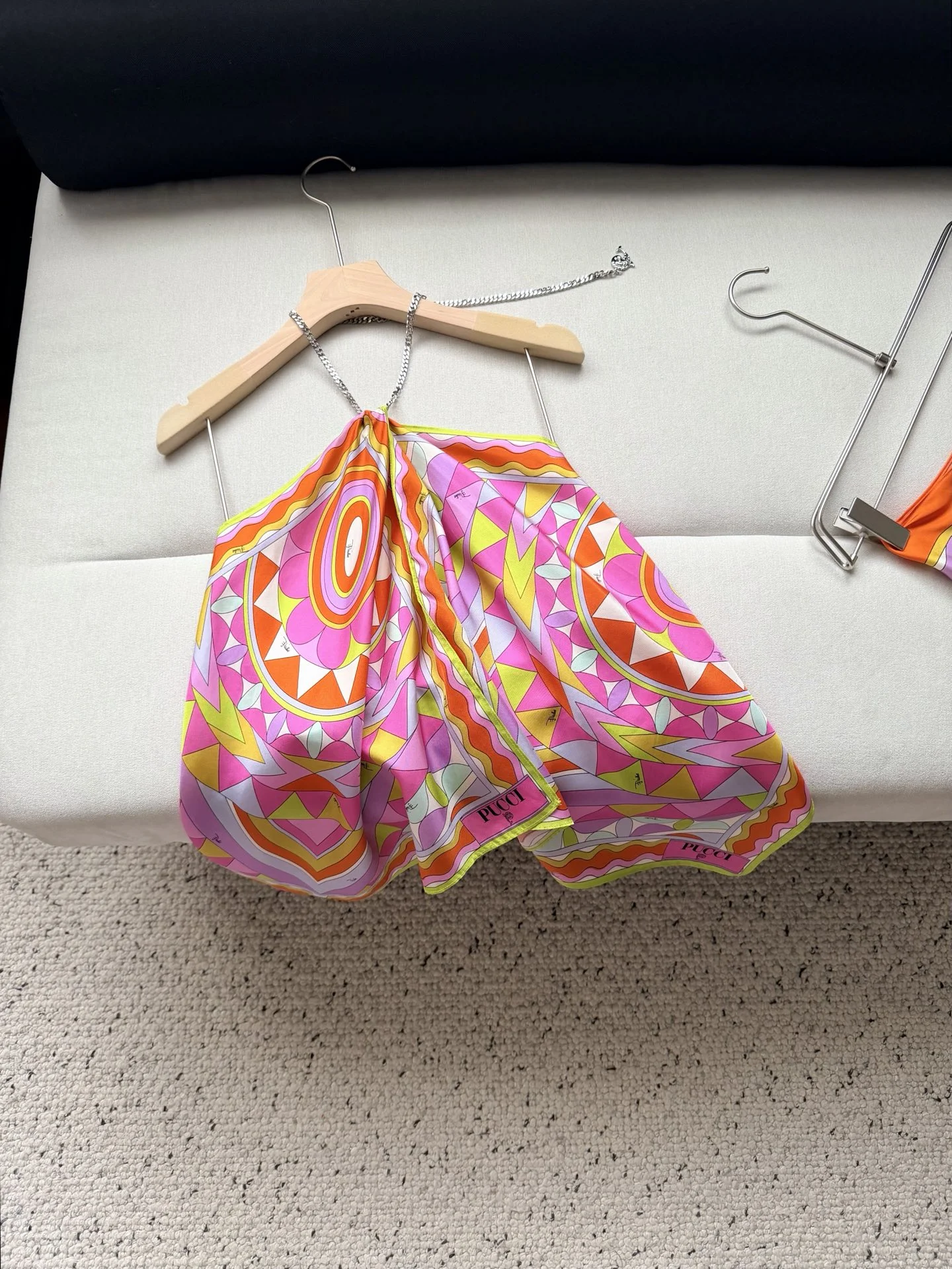 PUCCI T-shirts Silk Pink-Orange One Size C25202609062405