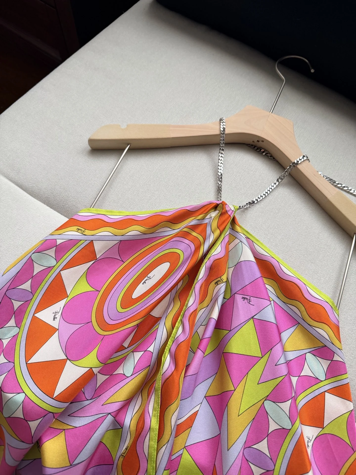 PUCCI T-shirts Silk Pink-Orange One Size C25202609062405 - Image 3