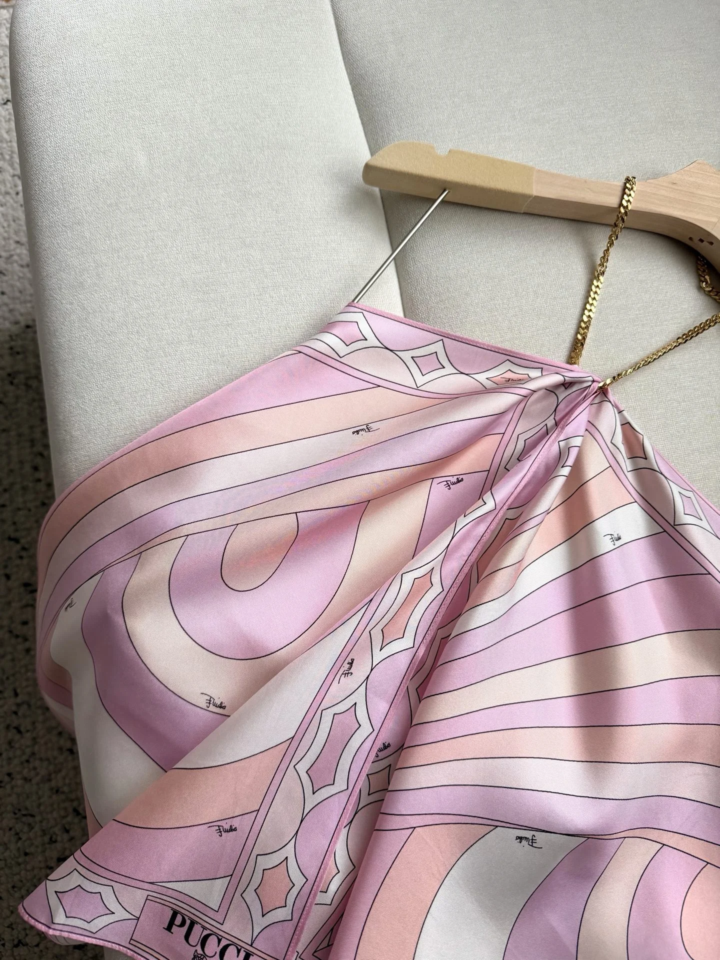 PUCCI T-shirts Silk Twill Pink-Gold One Size C25202609060981 - Image 3