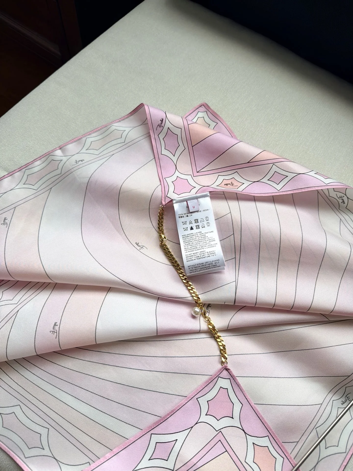 PUCCI T-shirts Silk Twill Pink-Gold One Size C25202609060981 - Image 8