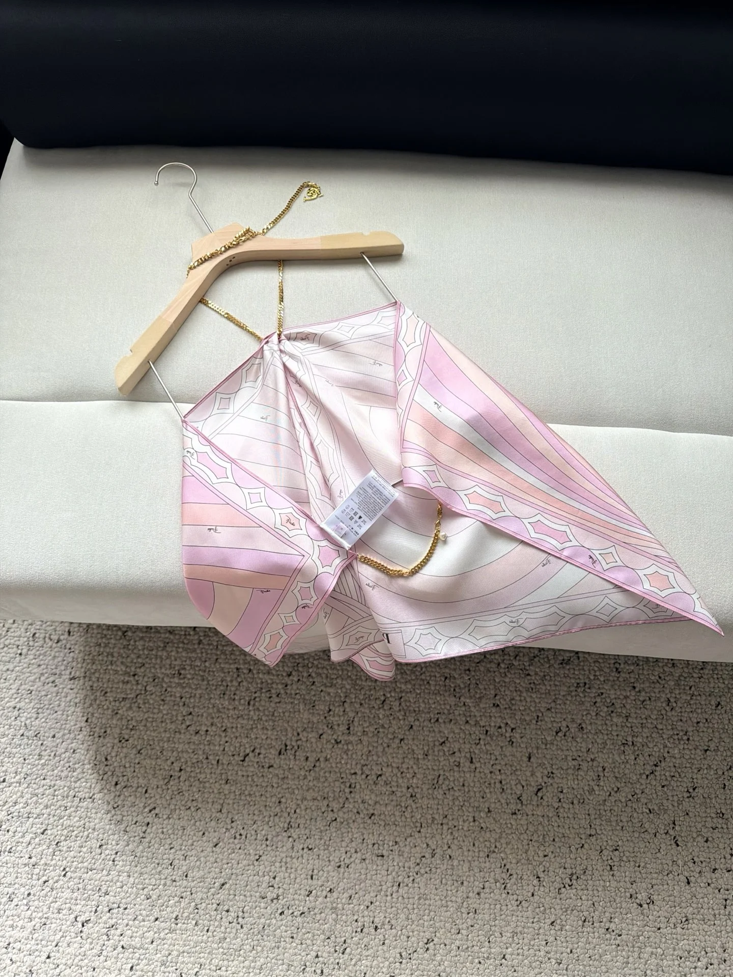PUCCI T-shirts Silk Twill Pink-Gold One Size C25202609060981 - Image 9