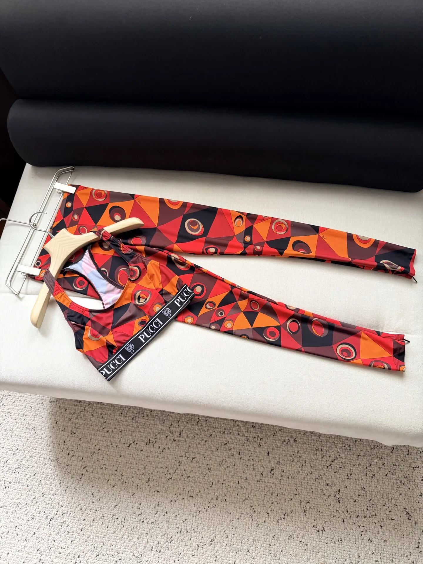 PUCCI Trousers Lycra Red-Orange-Black 36-42 C25202609060965