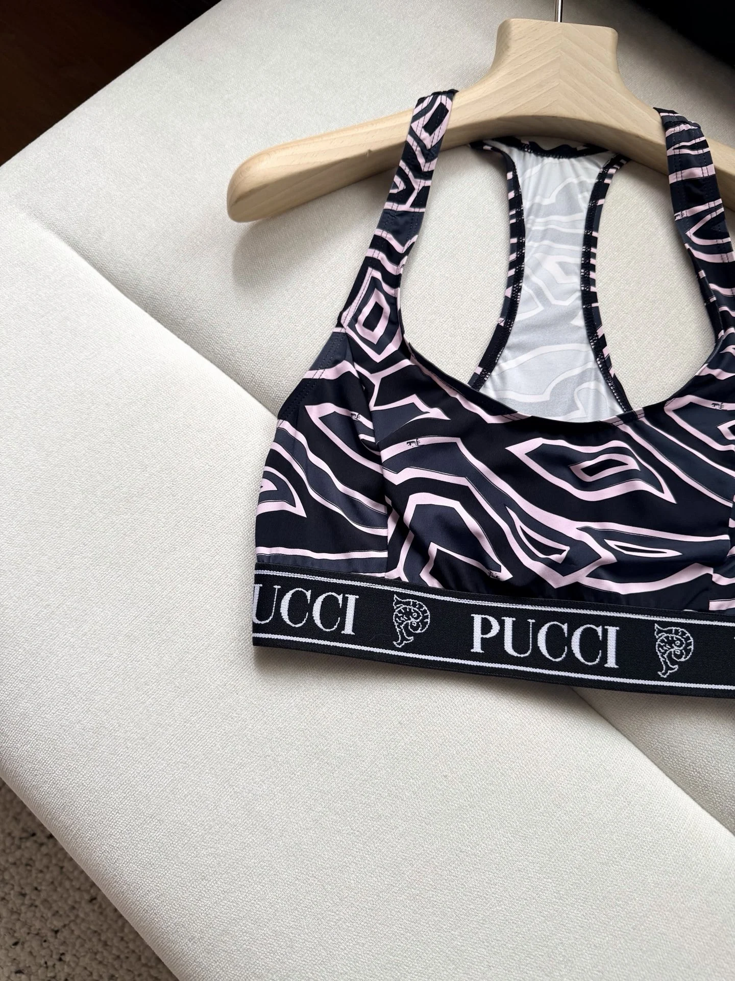 PUCCI Vests Black-Pink S-L C25202609060968 - Image 5