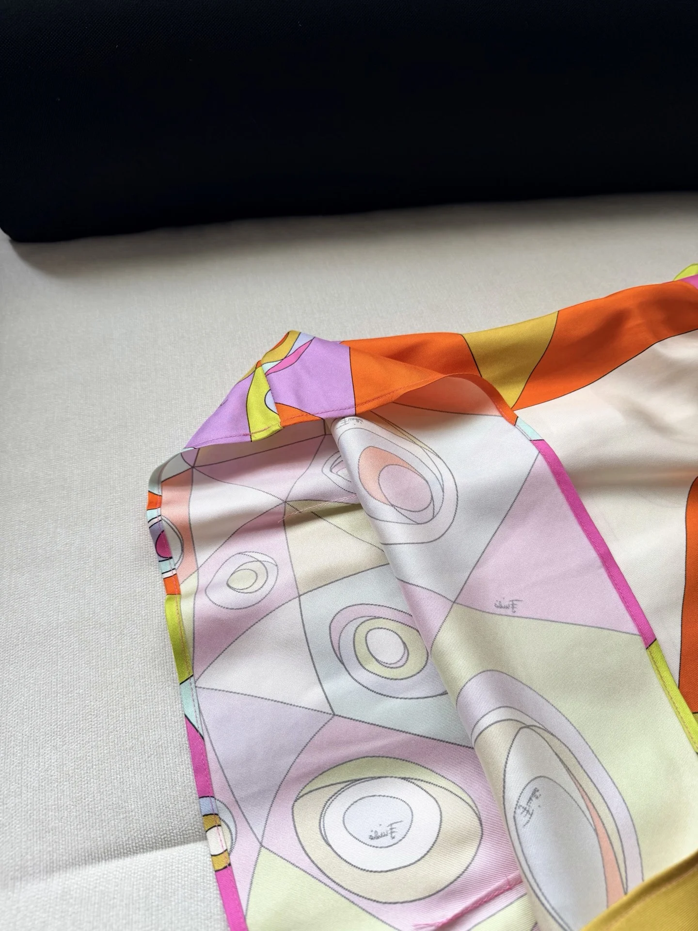 PUCCI Vests Orange-Pink-Yellow-Purple-White-Green S-L C25202609062431 - Image 7