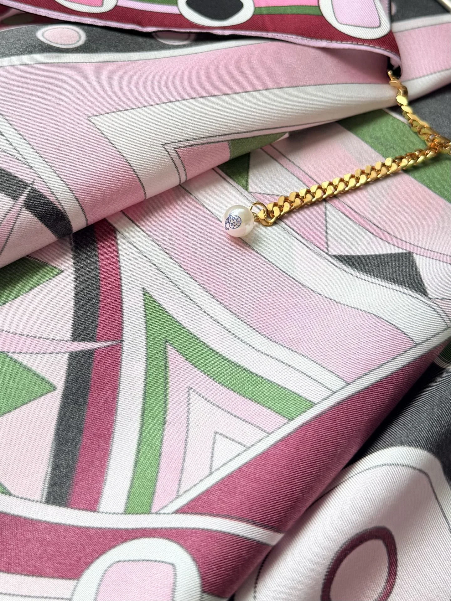 PUCCI Vests Silk Pink-Green-Black-White One Size C25202609062421 - Image 5