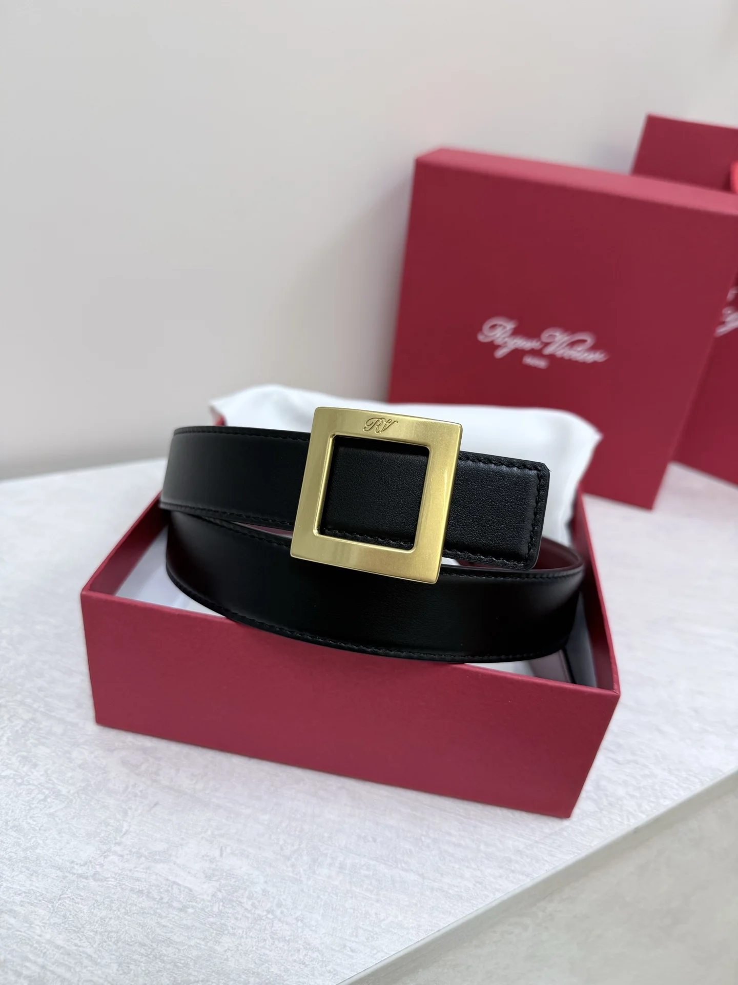 ROGER VIVIER Belts Calf Leather Black-Gold 3cm Width A70202609070429 - Image 3