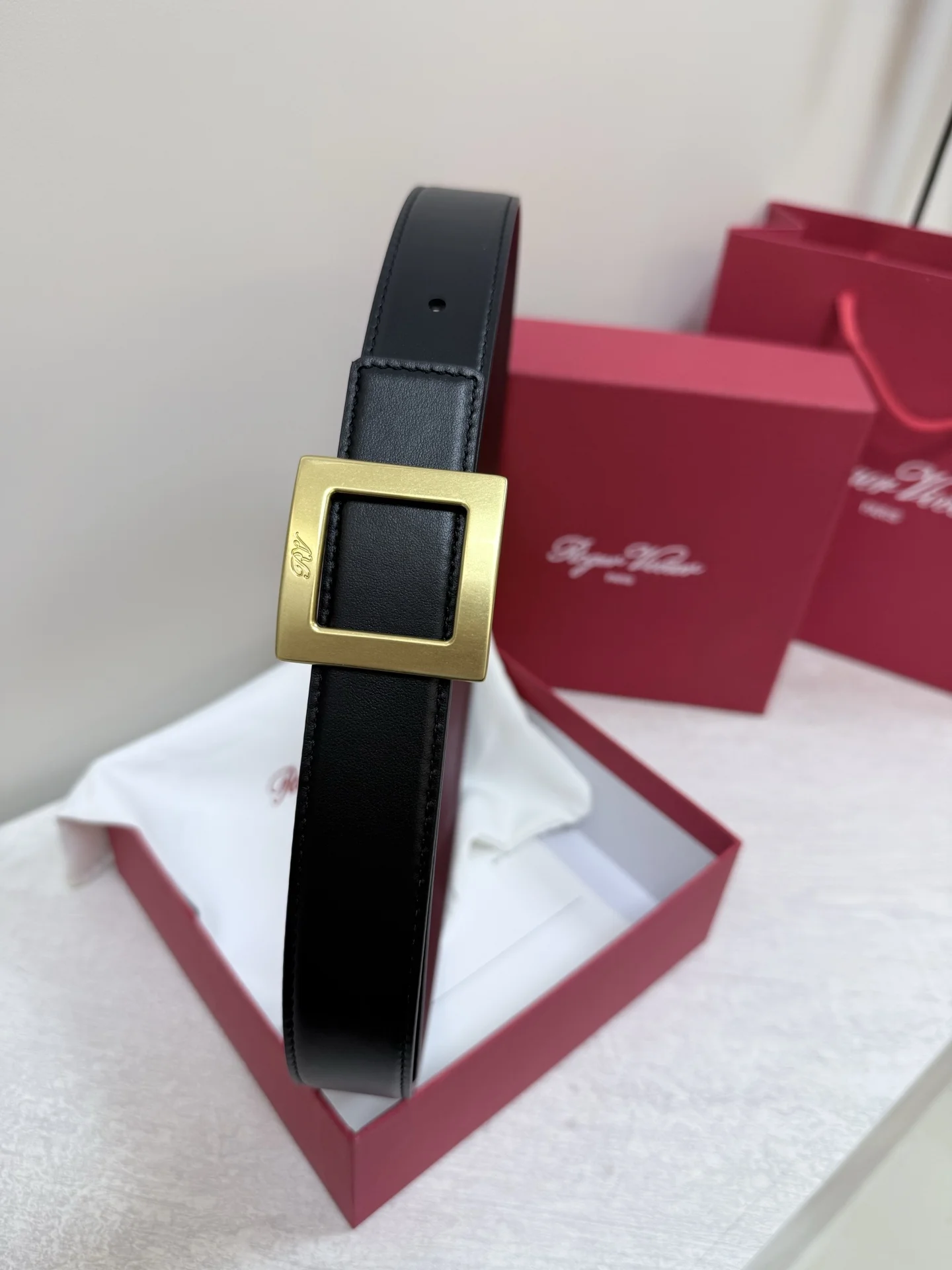 ROGER VIVIER Belts Calf Leather Black-Gold 3cm Width A70202609070429 - Image 7