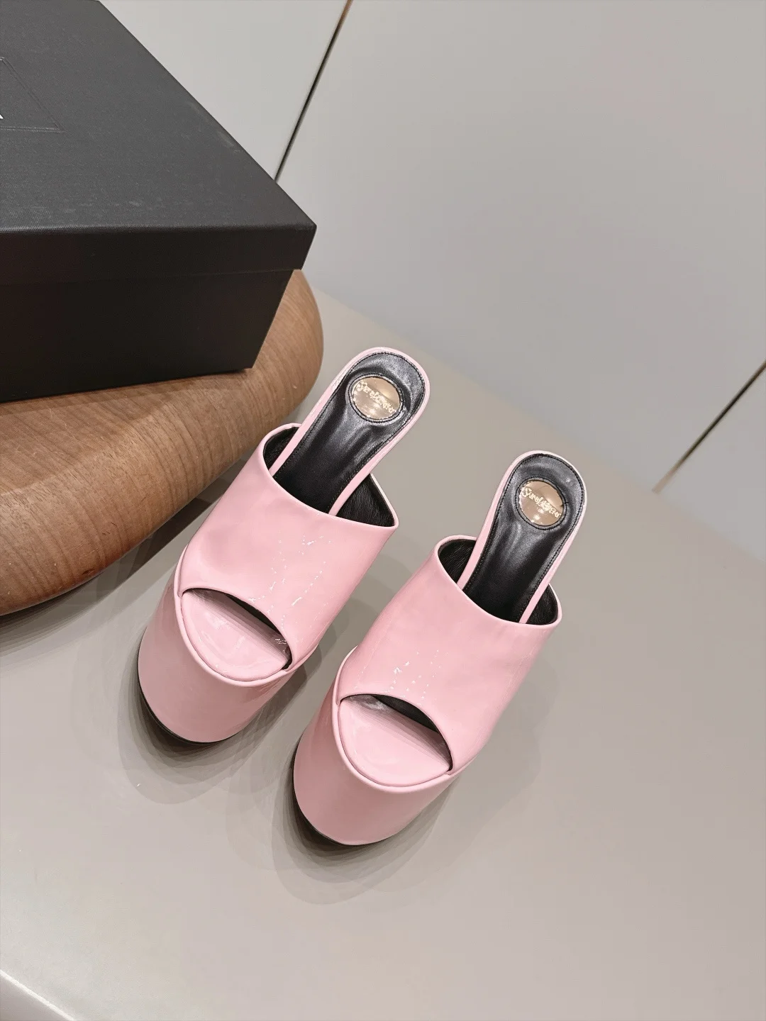 SAINT LAURENT Mules Patent Leather Pink-Black EU35-39 C10202609111545