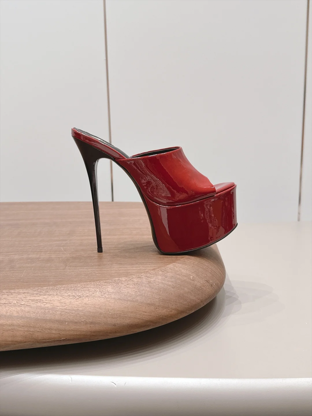 SAINT LAURENT Mules Patent Leather Sheepskin Red-Black EU35-39 C10202609111549 - Image 5